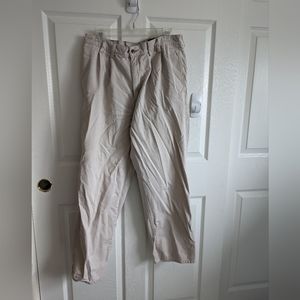 Eddie Bauer women's Bood Cut Khaki  33x30 outdoor Hiking Trail Pocket Chino Work